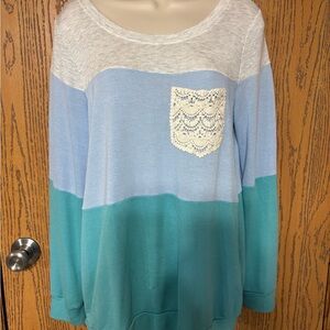 Elegant Blue and Teal Women's Sweatshirt with Lace Detail